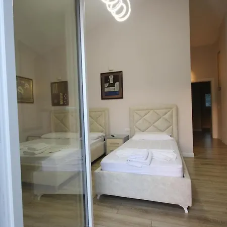 Mario * Himarë