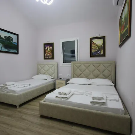 Vila Mario Himarë