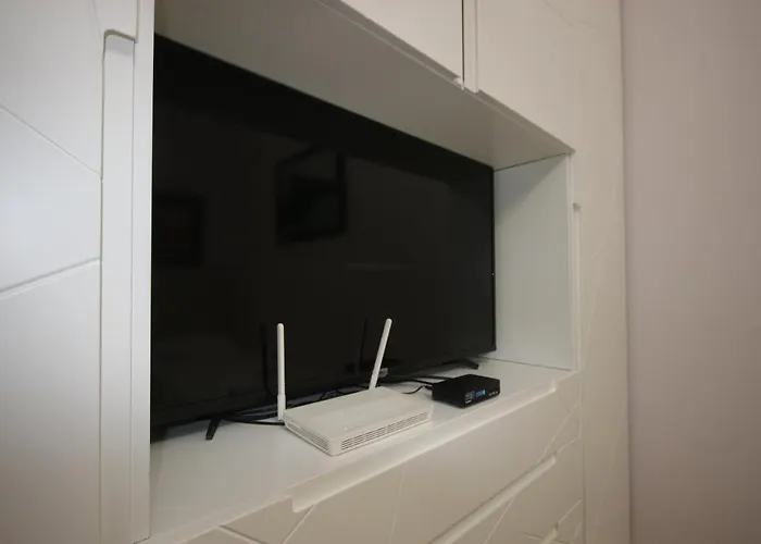 فيلة Mario هيماري